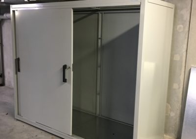 Jaloc metal storage cabinet